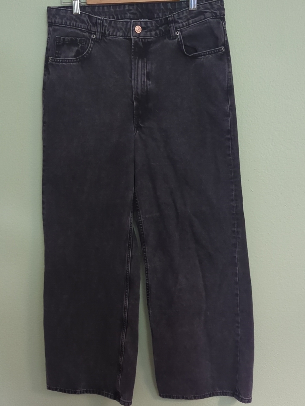 Divided Black Wide-Leg Jeans